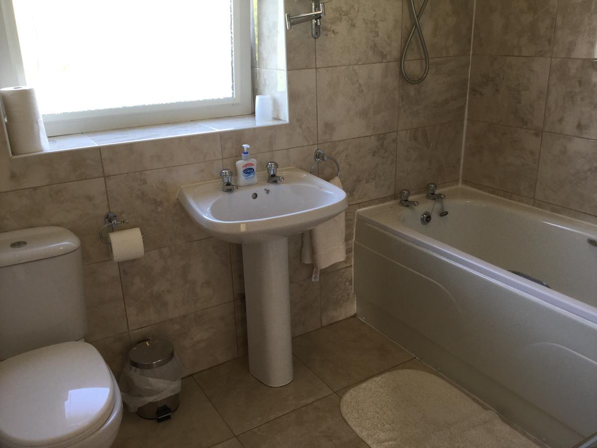 3 Bedroom Culduthel Open for key-workers Inverness Buitenkant foto